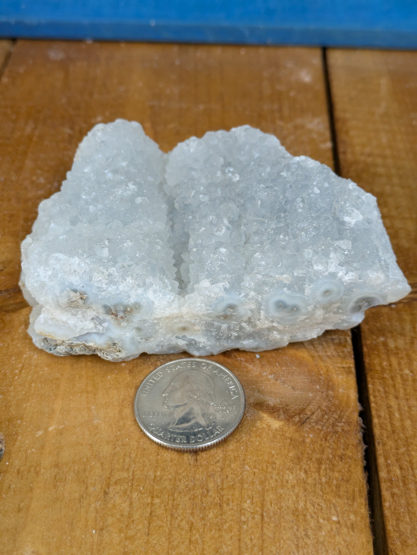 Druzy Quartz on Chalcedony, India