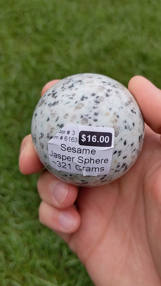 Sesame Jasper Sphere 321g