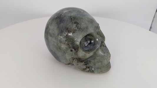 Labradorite Skull 539g